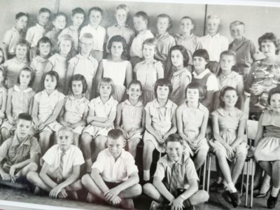 Wie Is Ons - Laerskool Saamtrek